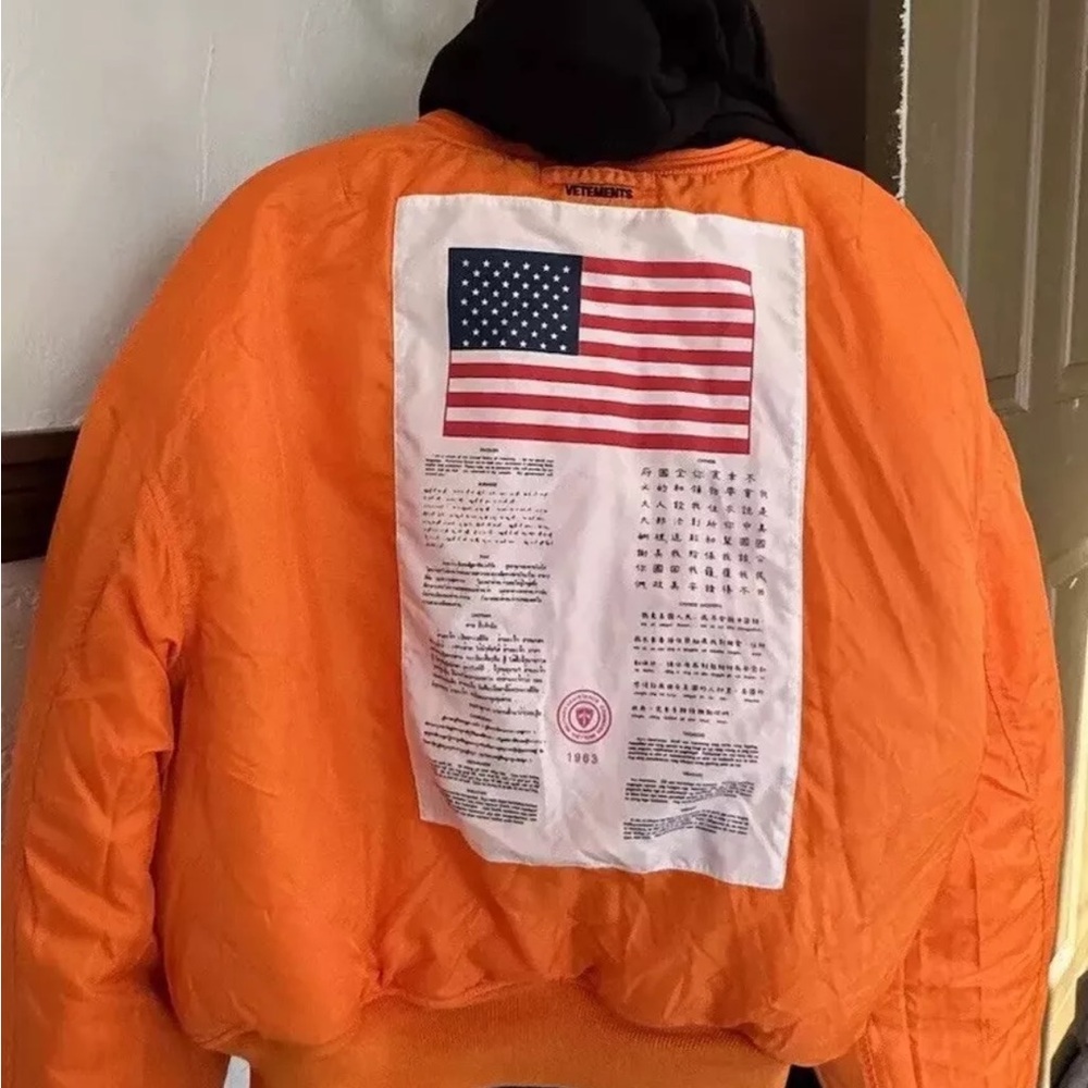 Vetements x Alpha Industries MA-1 Reversible Hooded Bomber Jacket, L, MSS17A13